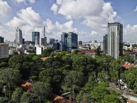 Sofitel Saigon Plaza