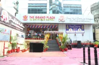 Blossoms Room Hotel Holidays Inn Plaza- Free One Meal Hotels in Hyderabad