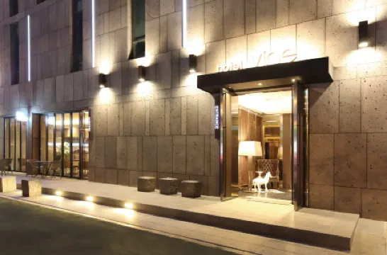 Vine Hotel