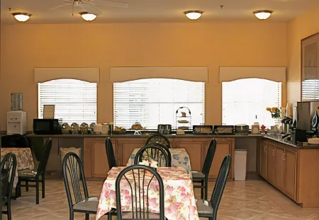 Best Western Plus Edinburg Inn  Suites Отели рядом с достопримечательностью «IBC Bank»