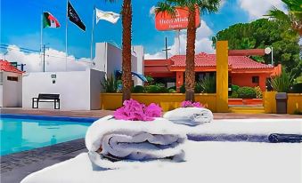 2. Hotel Mi..