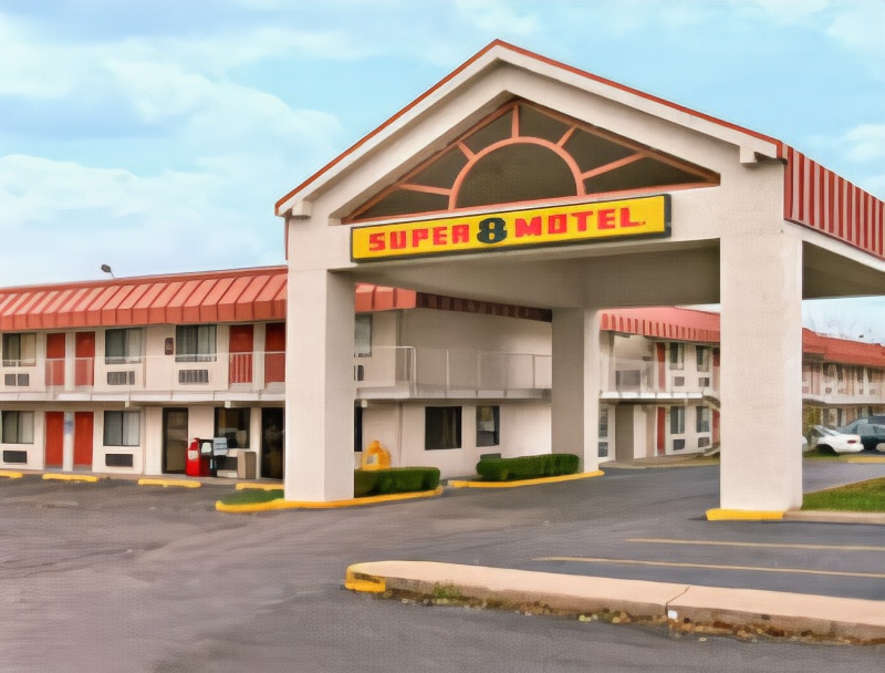 Super 8 by Wyndham Tulsa