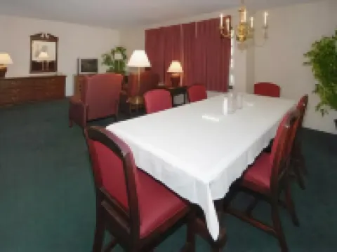 Super 8 by Wyndham Harrison OH Hotels in Harrison