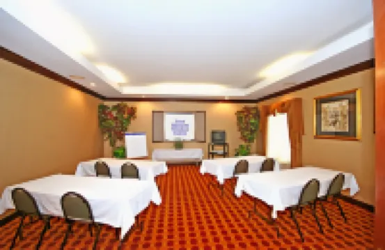 วินเกท บายวินด์แฮม กรีนสโบโร/โคลีเซียม โรงแรมในกรีนสโบโร