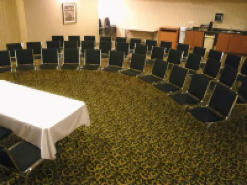 Best Western Peace Arch Inn サリーのホテル