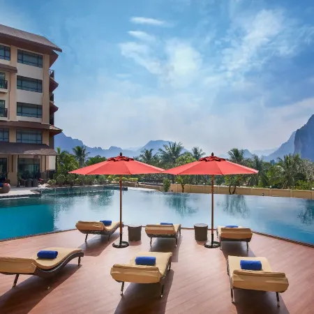 Amari Vang Vieng Отели рядом с достопримечательностью «Храм Kang»