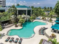 Diamond Hotel Manila Отели рядом с достопримечательностью «Собор Манилы»