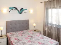 Do Pinheiros Hotels in Vau