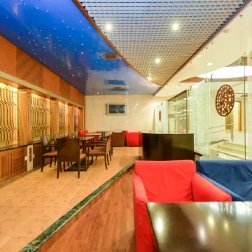 Shanghai Baoan Hotel Отели рядом с достопримечательностью «Башня Цзинь Мао»