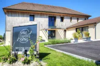 Ome Sweet Home Hotels in Clérey