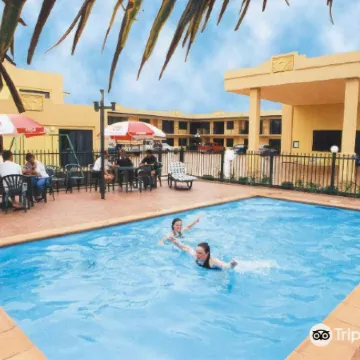 Deco City Motor Lodge