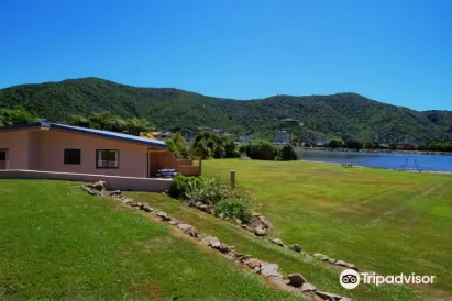 Bay Vista Waterfront Motel