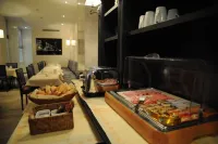 Magda Champs Elysées シャンゼリゼ通り周辺のホテル