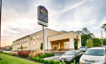 Best Western Plus Eastgate Inn  Suites