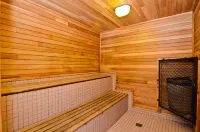 Pocaterra Inn and Waterslide - spa