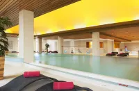 Grand Magic Hotel Hotels in Маньї-ле-Онгр