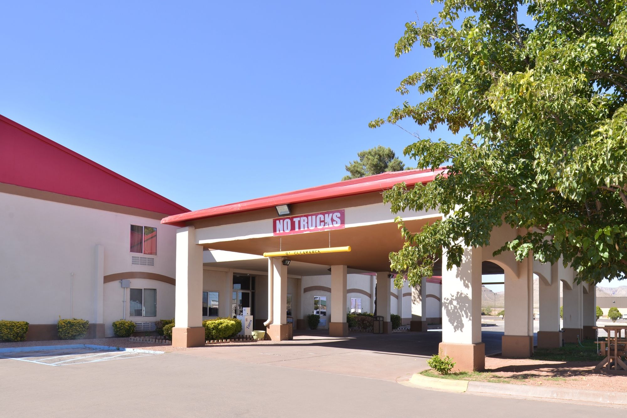 Red Roof Inn Van Horn