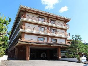 Miyajima Seaside Hotel