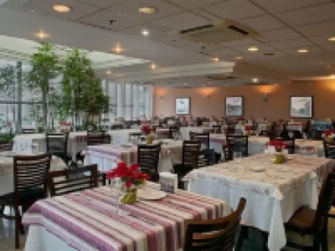 モンレアーレ プラス グァルーリョス インターナショナル エアポート グアルリョスのホテル