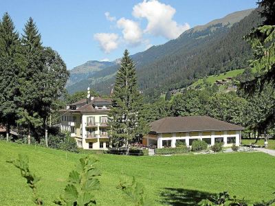 Hotel Bad Serneus