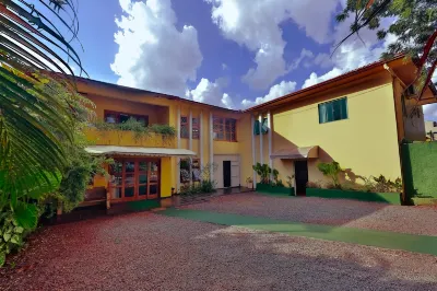 Residencial e Pousada Evelina Hotels in Vila Yolanda