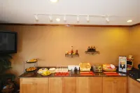 ベスト ウェスタン プラス レイク ワース イン & スイーツ - 朝食