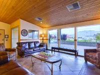 Clarion Pointe Wenatchee