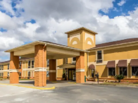 Quality Inn Hotels in Moultrie