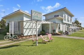 La Costa Beachside Motel
