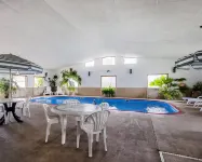 Quality Inn Ozark-Springfield South - Spa
