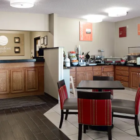 AmericInn by Wyndham Quincy