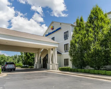 Holiday Inn Express & Suites Morehead by IHG Hotels in Rowan County