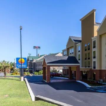 Comfort Inn & Suites