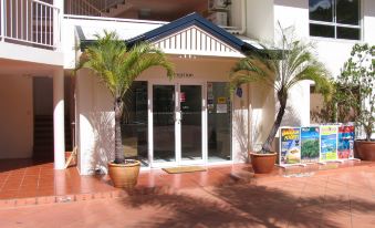 Golden Sands Beachfront Resort