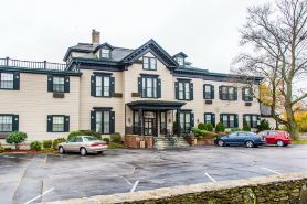 The Carriage House Inn Newport