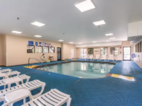 Comfort Suites Hotels in Cordova