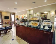 Comfort Suites Near Texas State University - Breakfast