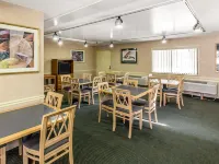Econo Lodge Hotels in Suwannee County