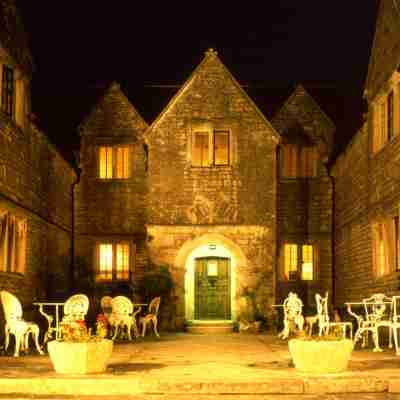 Mortons Manor Hotel Exterior