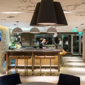 Ibis Edinburgh Centre South Bridge – Royal Mile Отели рядом с достопримечательностью «Национальный музей Шотландии»