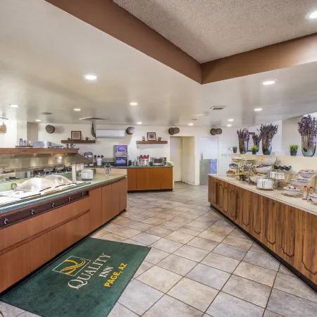 Scenic View Inn - Lake Powell - Page AZ