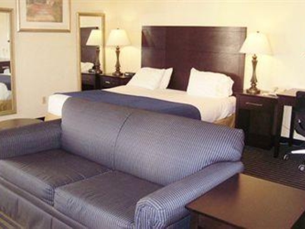 Quality Inn Tulsa-Downtown West