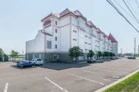 Chateau Moncton, Trademark Collection by Wyndham Hotels near HomeSense