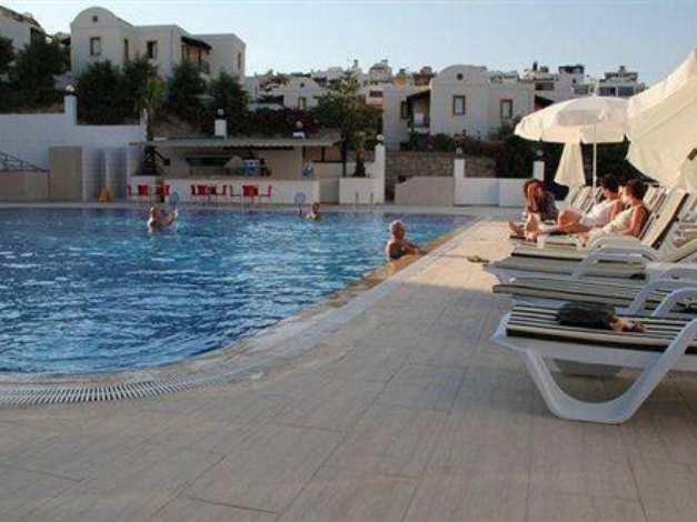 Club Shark Hotel