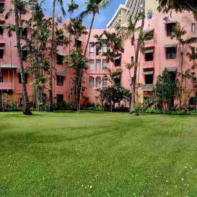 The Royal Hawaiian, A Luxury Collection Resort, Waikiki Hotel Exterior