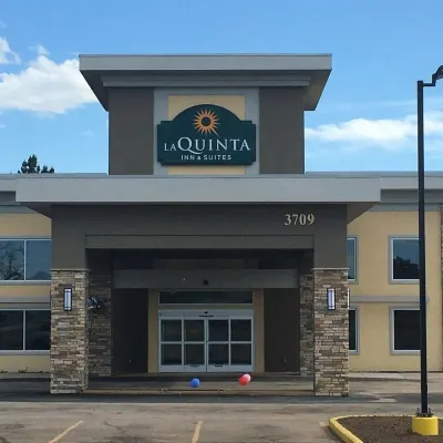 La Quinta Inn by Wyndham Fort Collins Hotels near Council Tree Library