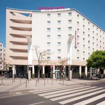 Mercure Lyon Centre Charpennes Parc de la Tête d'Or Hotels near Espace Tête d'Or