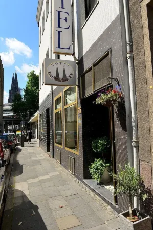 Hotel Domspitzen Отели рядом с достопримечательностью «Dom Treasury»