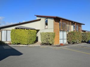 Totara Lodge