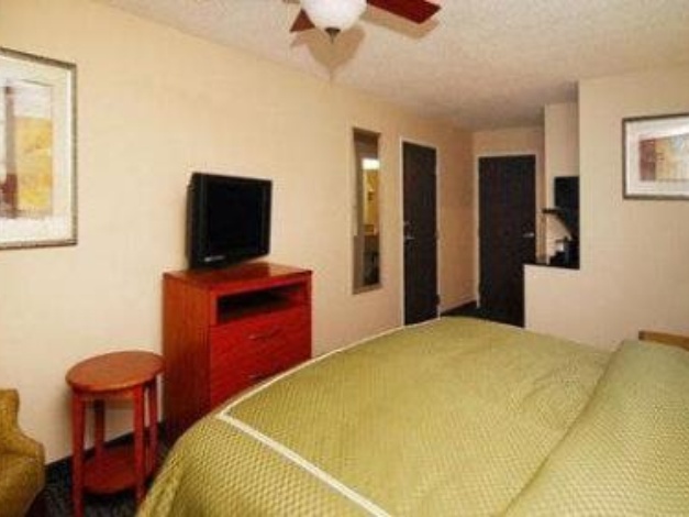 Comfort Suites Pratt